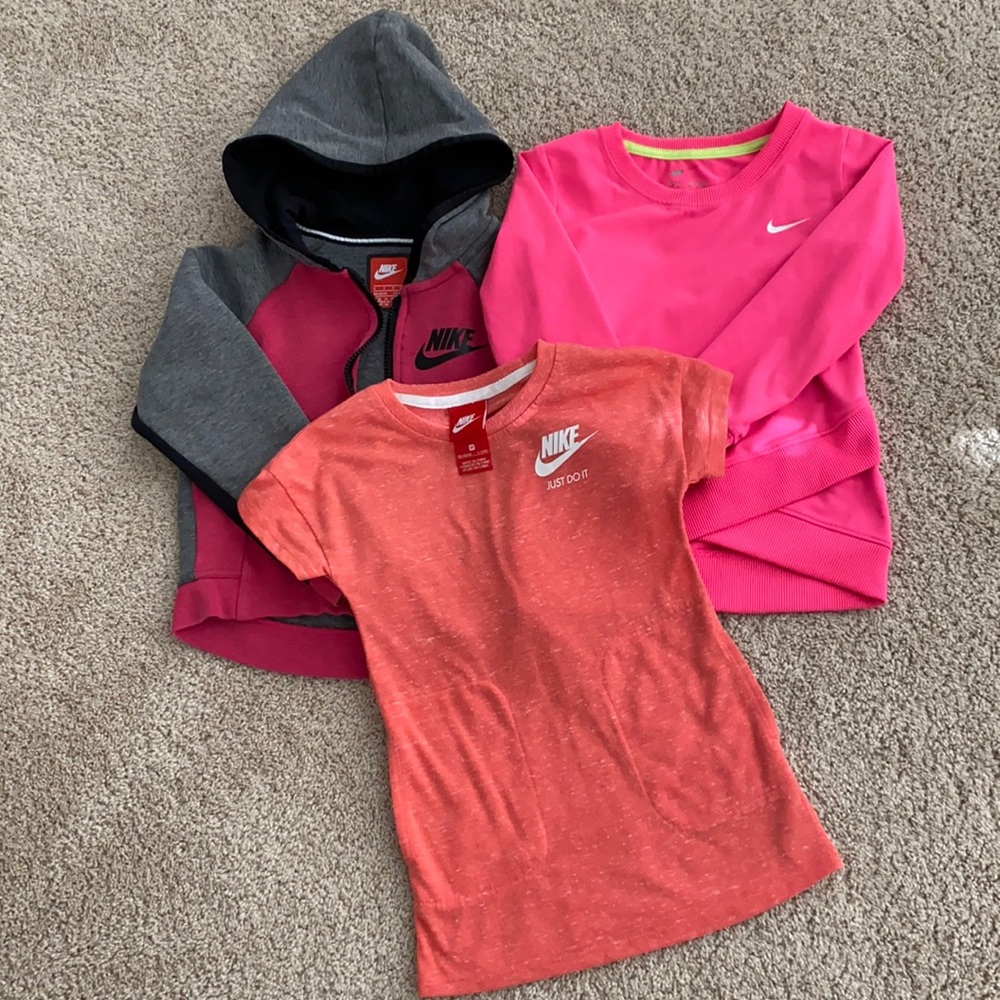 Toddler girl Nike pieces